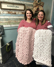 09/23/19 (6pm)   Cozy Hand Knit Blanket Workshop
